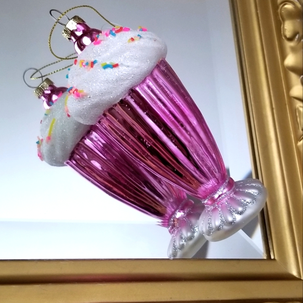 ❗Anthropologie Metallic Pink and Silver Ice Cream Sundae Ornament❗